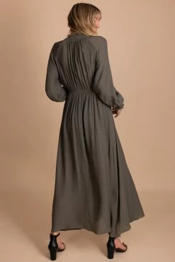 Wishlist Aspire To Inspire Long Sleeve Maxi Dress 17 Wishlist Aspire To Inspire Long Sleeve Maxi Dress -bella ella boutique shop AspireToInspire Long Sleeve Maxi Dress olive 3 5000x