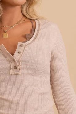 La Miel Big Heart Long Sleeve Top 12 La Miel Big Heart Long Sleeve Top -bella ella boutique shop BigHeartlongsleevetopoffwhitedetail 5000x