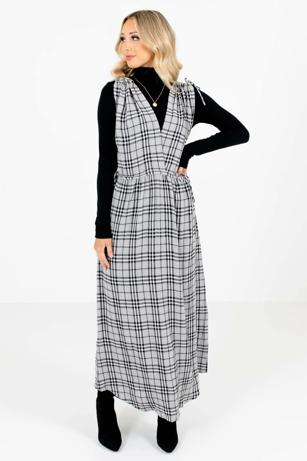 Bella Ella Boutique Fifth Avenue Gray Plaid Maxi Dress 6 Bella Ella Boutique Fifth Avenue Gray Plaid Maxi Dress - Image 4