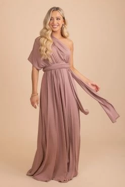 Dress Day Lovers Twist Maxi Dress -bella ella boutique shop LoversTwistMaxiDress Front Blush 5000x
