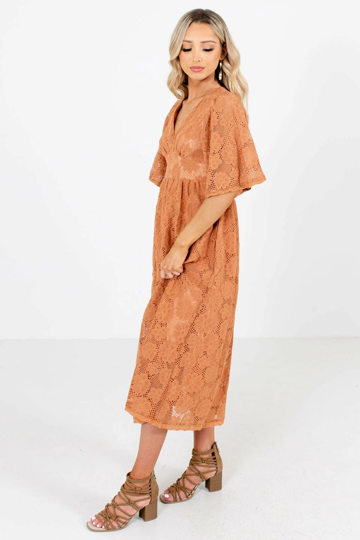 Listicle She's So Gorgeous Midi Dress 21 Listicle She's So Gorgeous Midi Dress - Image 19