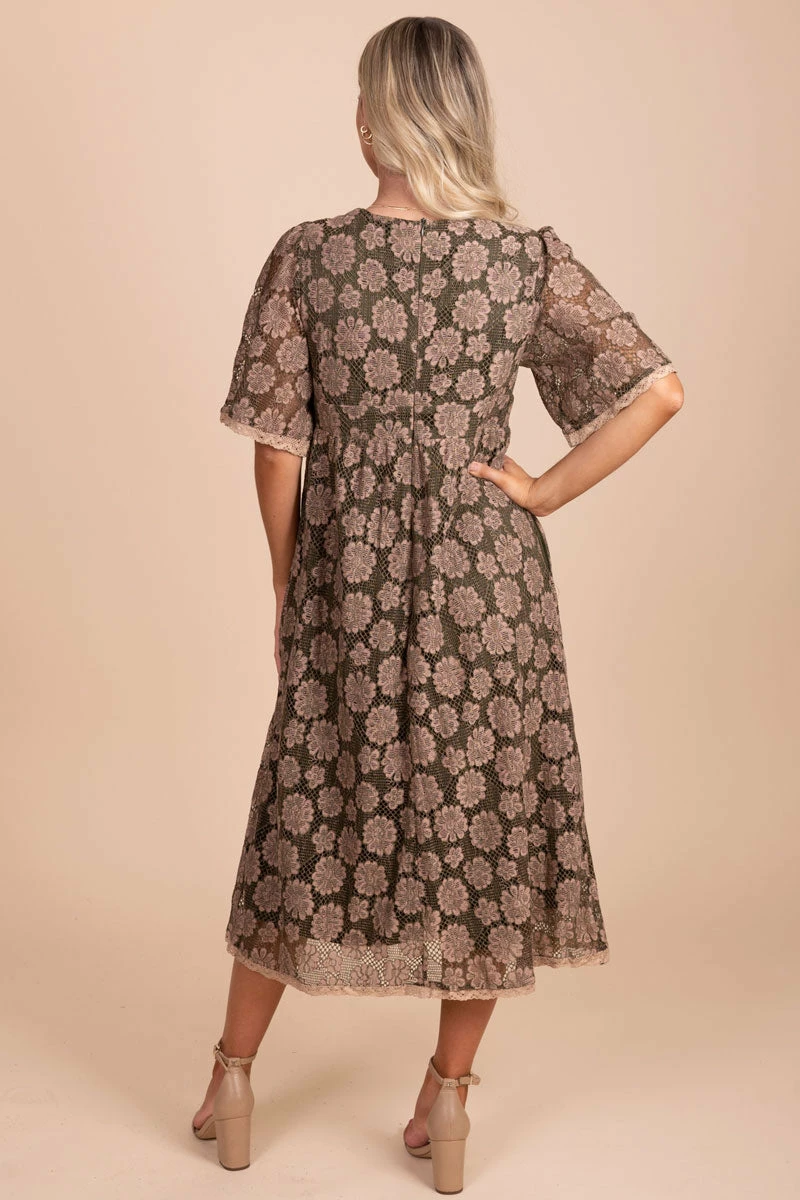 Listicle She's So Gorgeous Midi Dress 12 Listicle She's So Gorgeous Midi Dress - Image 10