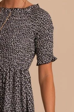 Tea N Rose Keep On Dancing Floral Midi Dress -bella ella boutique shop black detail 1463738e 5b2e 42ca 9c48 bd523077354e 5000x