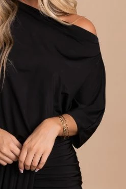 Cameo Show Off One-Shoulder Midi Dress 15 Cameo Show Off One-Shoulder Midi Dress -bella ella boutique shop detail aa73cbdc 56a7 46b6 99fc 0623d9935835 5000x