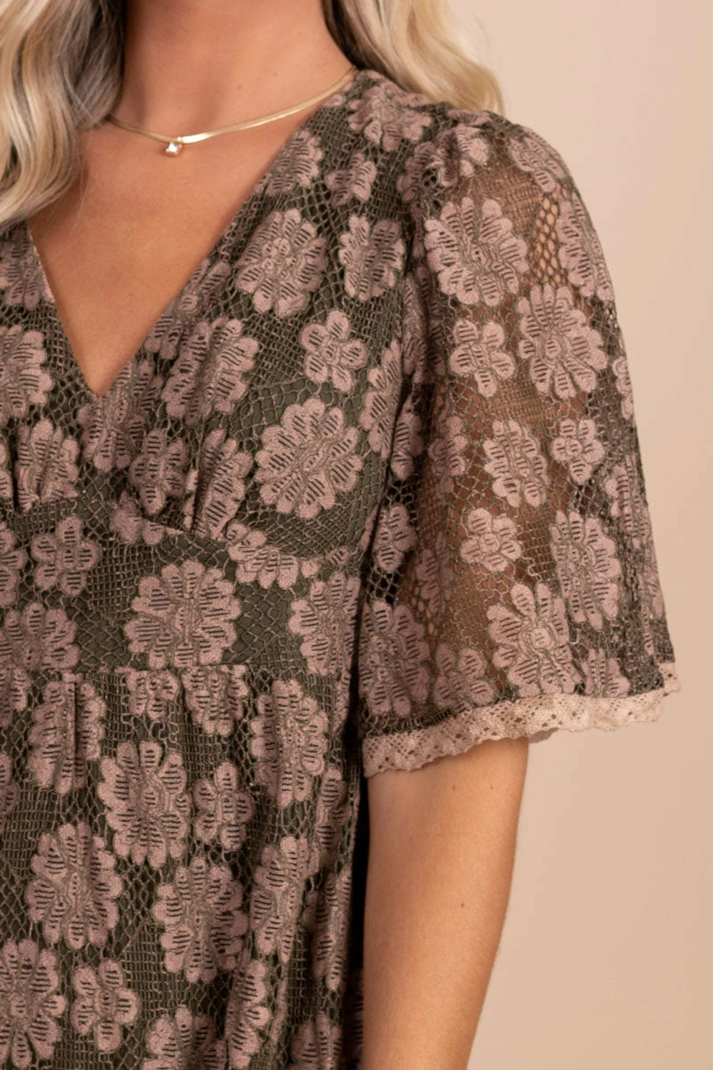 Listicle She's So Gorgeous Midi Dress 11 Listicle She's So Gorgeous Midi Dress - Image 9