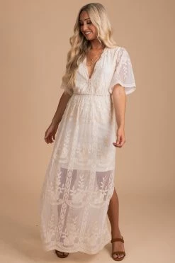 Bella Ella Boutique Light My Fire Cream Lace Maxi Dress