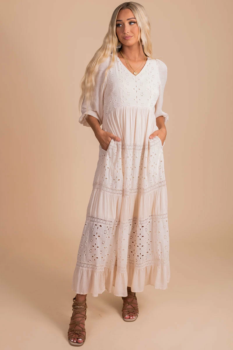 Listicle Make It Count Eyelet Detail Maxi Dress 4 Listicle Make It Count Eyelet Detail Maxi Dress - Image 2
