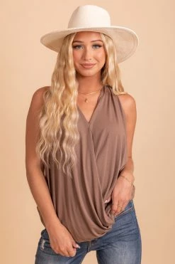 Zenana Hello Sunshine Halter Tank Top -bella ella boutique shop oatmeal f8e2a35b 1e78 4275 859a e29951fe56f2 5000x