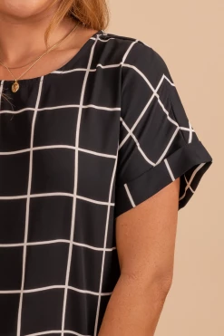 Front Page -bella ella boutique shop refreshingconfidencepatternedblouse RESHOOT Blackdetail 5000x