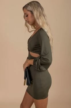 HOT CHOCOLATE The City Never Sleeps Cut-Out Mini Dress - Green 8 HOT CHOCOLATE The City Never Sleeps Cut-Out Mini Dress - Green -bella ella boutique shop side fa19eda8 5218 49e1 8005 94e364ec7111 5000x
