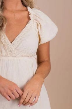 Listicle See You Soon Puff Sleeve Maxi Dress -bella ella boutique shop white detail 7d6b3852 1806 4b3a b950 32e3609ba62f 5000x